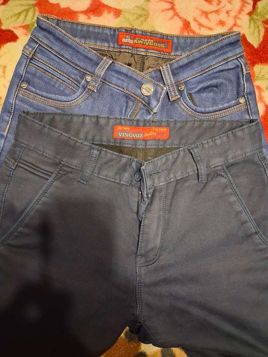 Продам зимові джинси на підлітка, ціна за 2пари 200 грн.