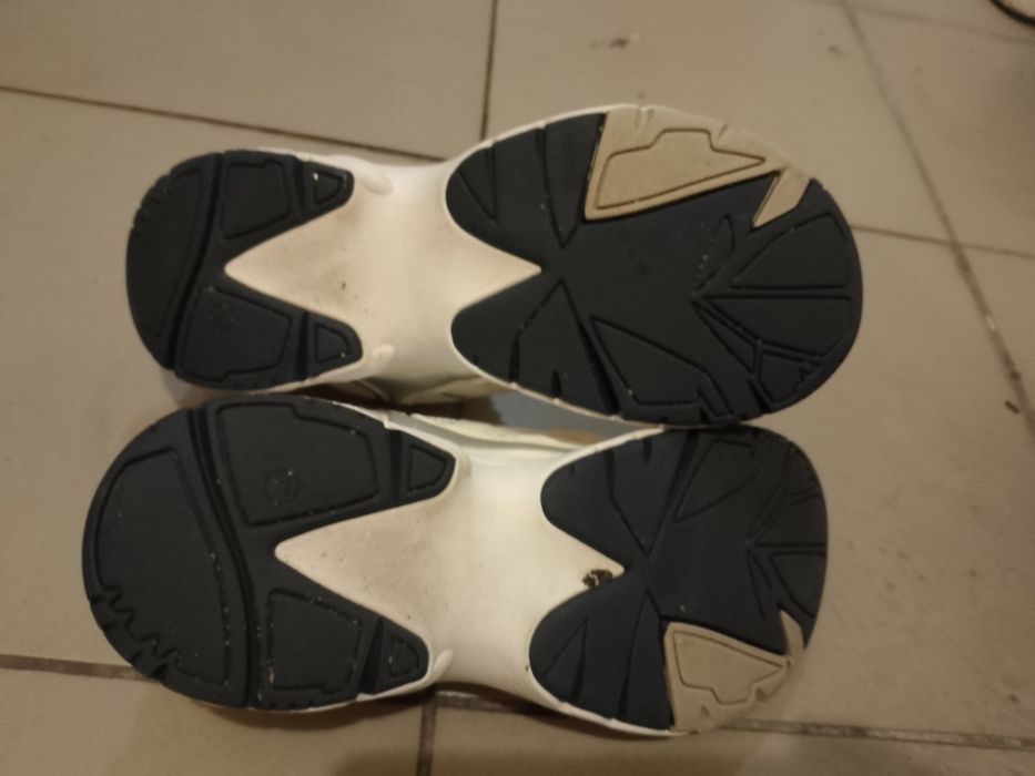 Крассовки Nike 37 размер