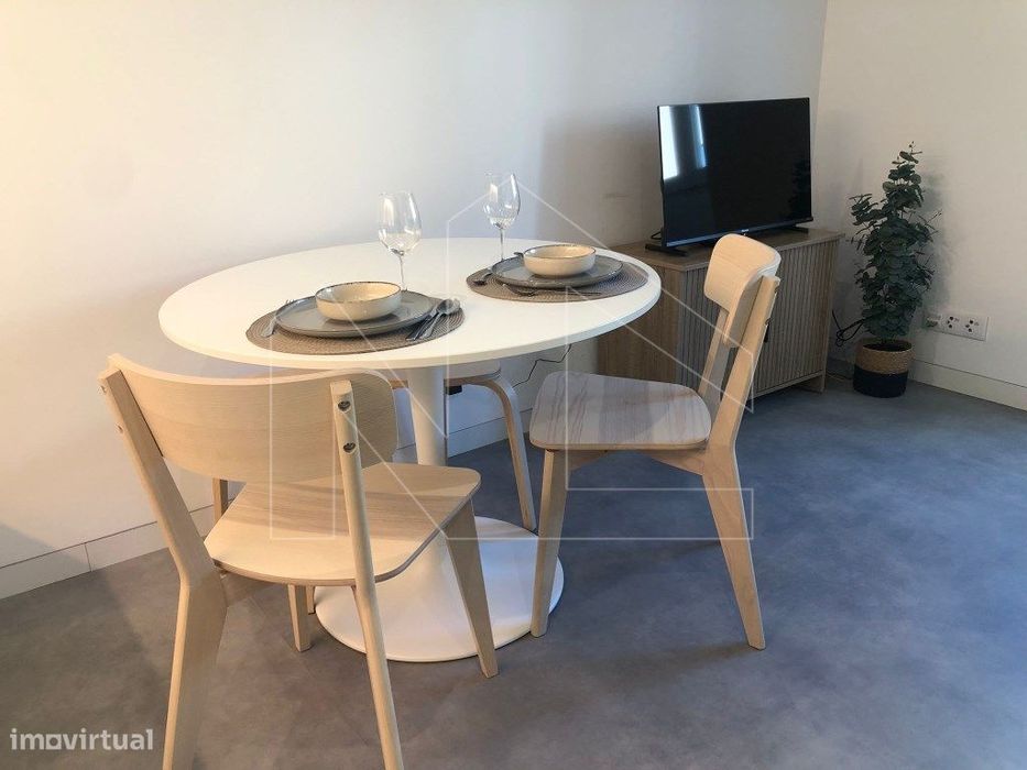 Apartamento com Mezanino NOVO | Av. Lourenço Peixinho | Centro de A...