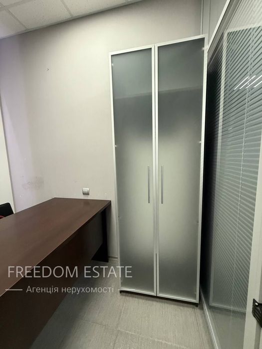 7000 грн. ‼️АРЕНДА‼️Офис в БЦ МИСТО 37 м²/ 3 кабинета/ м. Бот сад