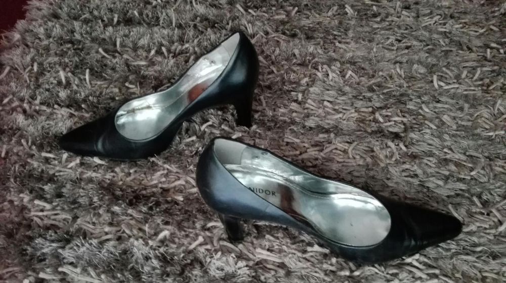 Sapato Lanidor preto pele, n. 40