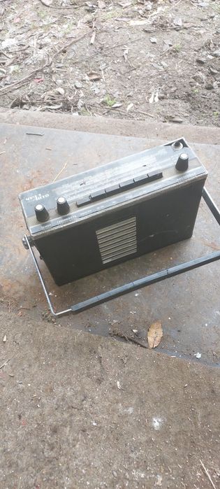 Продам радиоприемник.