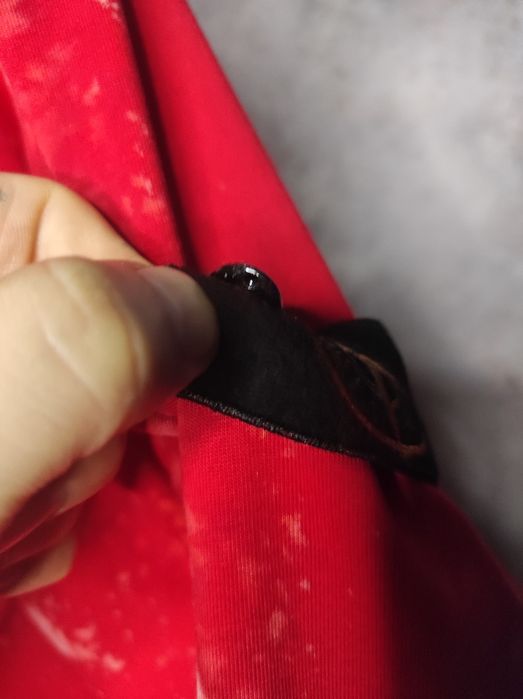 OFF DYE RED exclusive wear