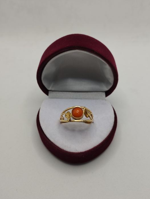 Złoty pierścionek z koralem, złoto różowe 583, rozmiar 15