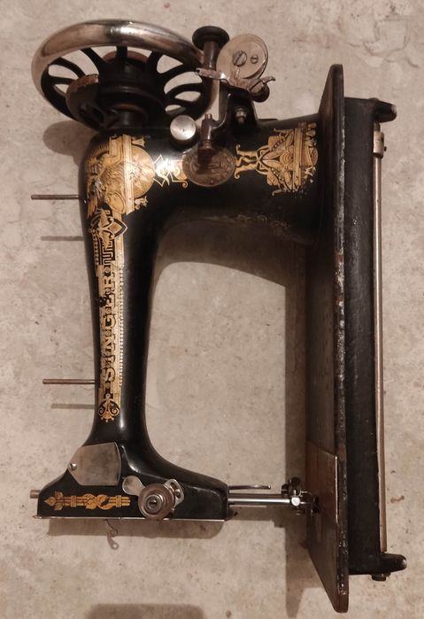 Швейна машинка Singer, човник.