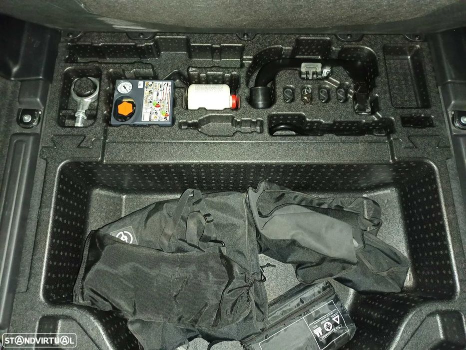 Land Rover Discovery Sport P300e PHEV Híbrido