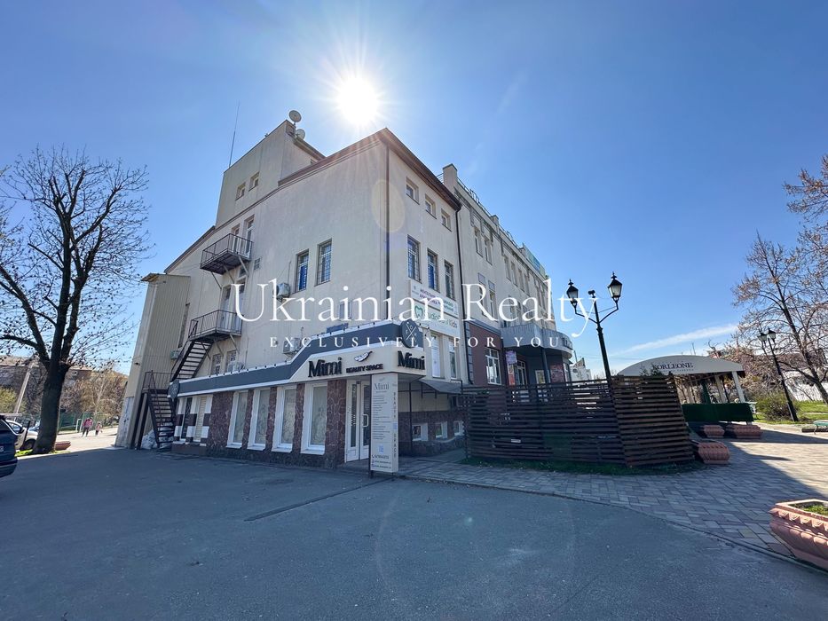 Комерційне приміщення в центрі Борисполя, вільного призначення