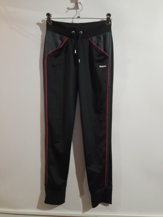 Оригінальні жіночі спортивні штани з кишенями Reebok
