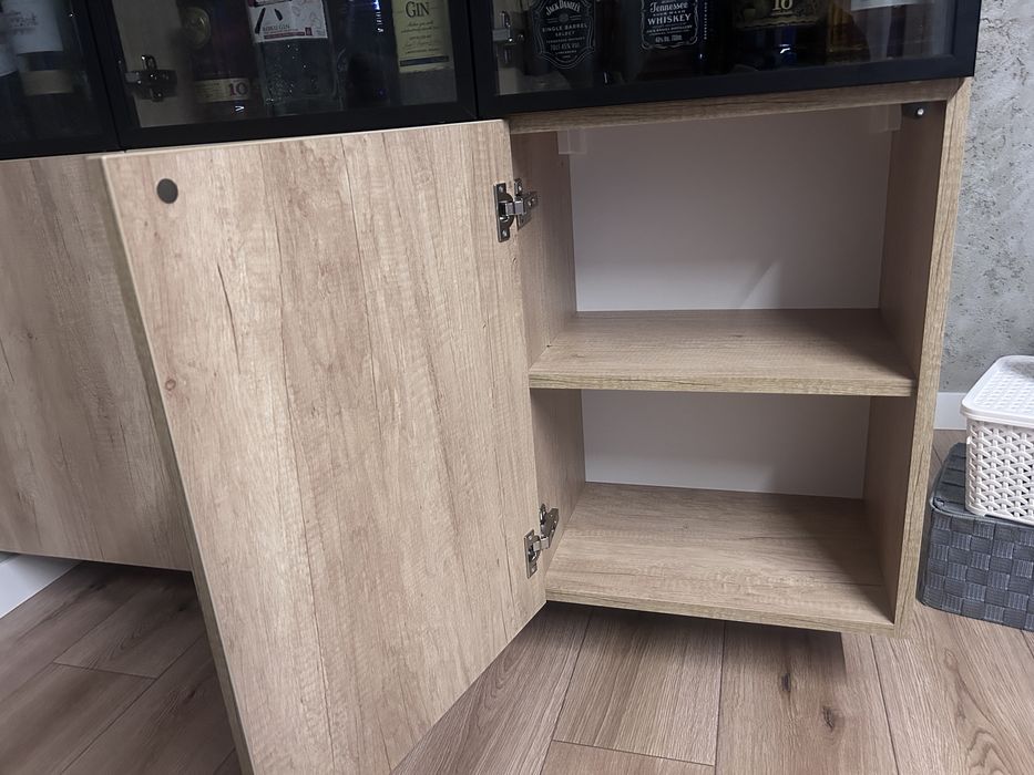 Witryna na sprzedaż - stan idealni