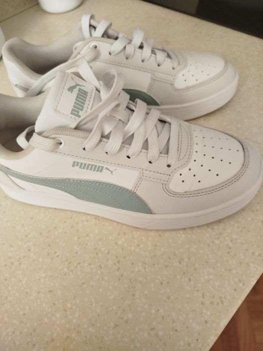 Продам жіночі кросівки Puma