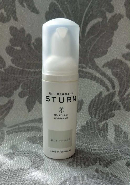 Очищуюча пінка для обличчя dr. barbara sturm cleanser (50 мл, travel size)