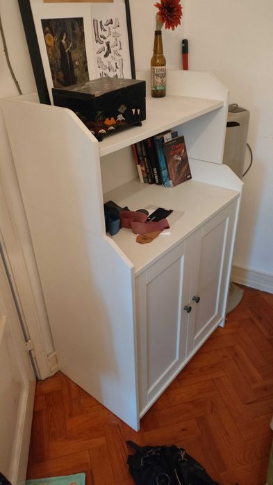 Móveis brancos IKEA