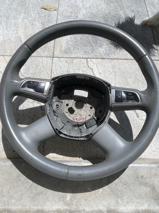 Volante A4 , A5, q5 ,q7 cinzento