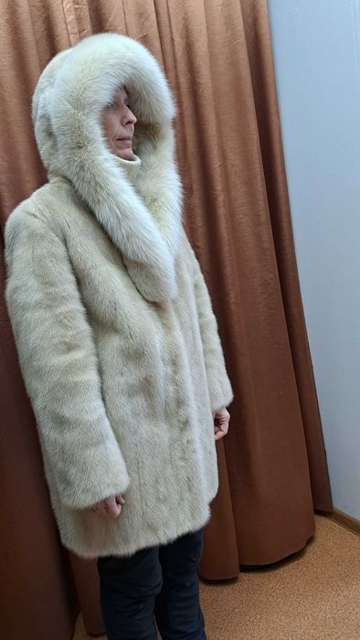 Futro z norek (kolor szampański)