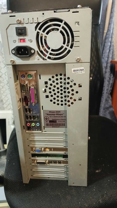 Системник Sempron 2500+ / 80Gb HDD / 512Mb DDR / GeForce4 MX440 64Mb