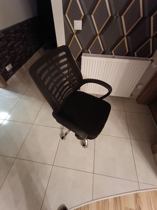 Krzesło obrotowe biurkowe