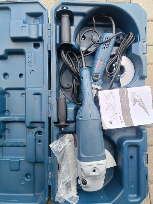 Nowy zestaw Szlifierka kątowa+walizka  nie używany