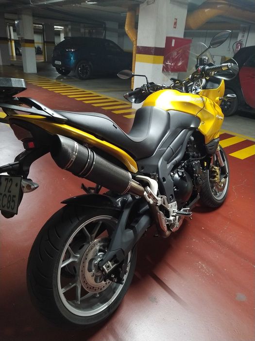 Triumph Tiger 1050 - Troco por Scooter ou mota menor