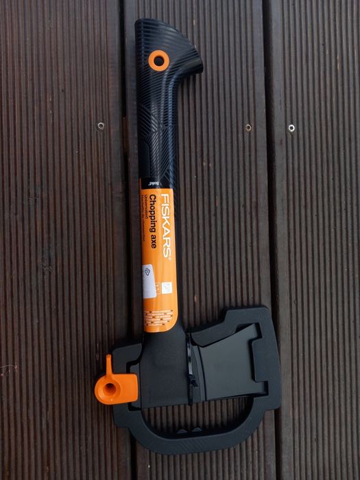 Siekierka Ciesielska Uniwersalna Fiskars Solid A6- 36 cm