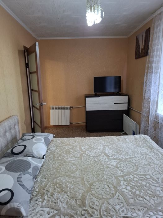 Здаи 2 ком.квар.в рай.44 квар.по час.по сут.