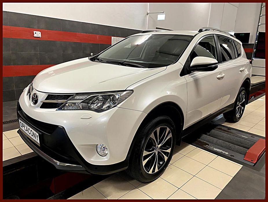 Toyota RAV4 4x4 lift ledy bi-xenon czujniki parkowania kamera cofania