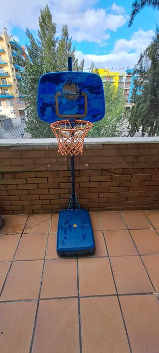 Tabela de basquetebol de criança