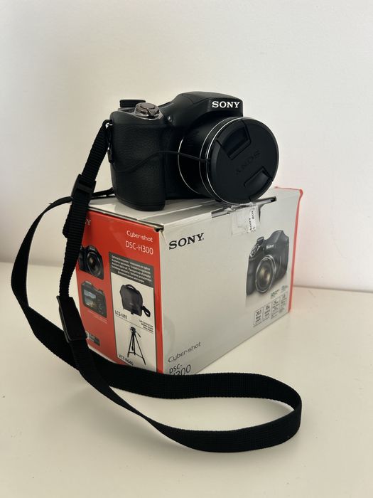 Câmera fotográfica SONY Cyber-Shot DSC H300 (pouco usada)