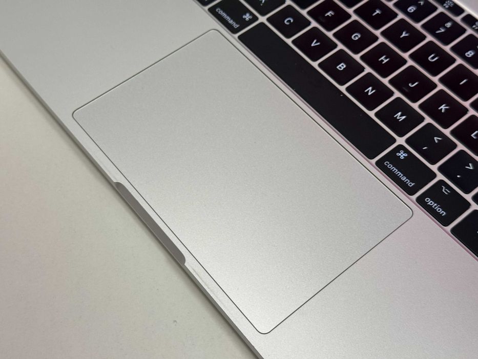 MacBook Pro 13 2017 i5 Nowa Bateria 8GB RAM 256GB SSD Gwarancja