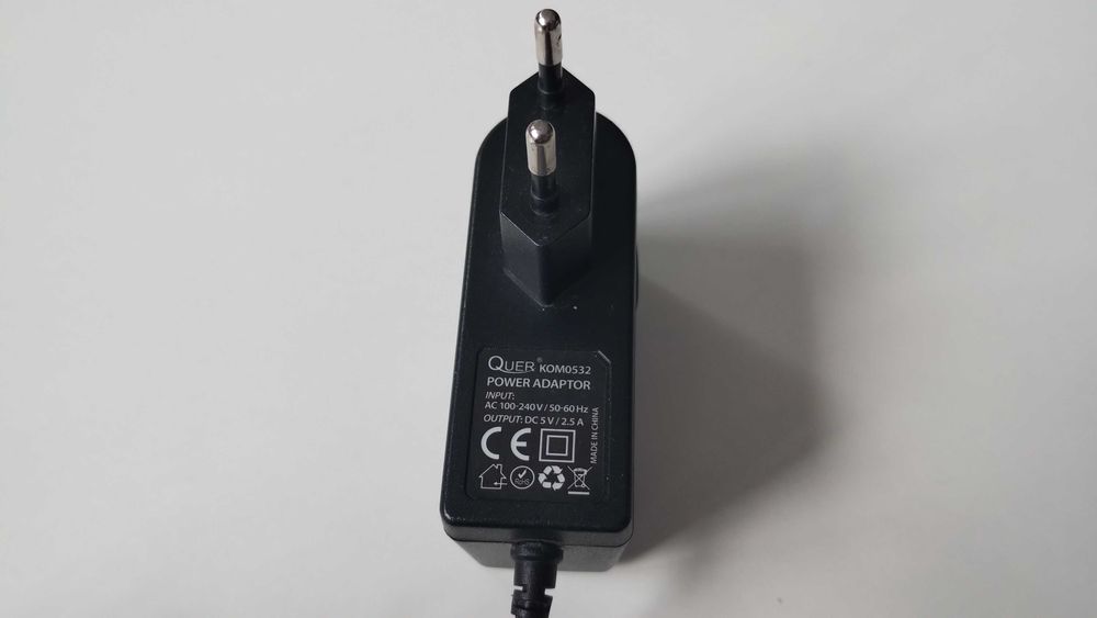 Ładowarka / zasilacz Quer kom0532 5V 2.5A