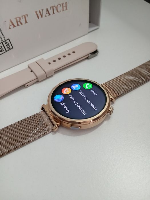 Złoty smartwatch damski