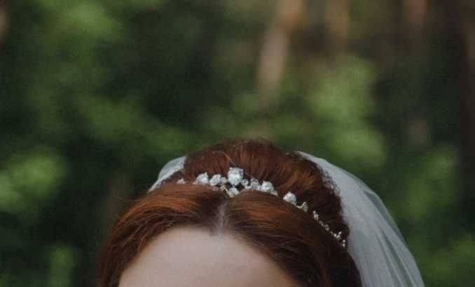 Діадема з квітами