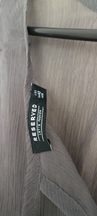 Delikatna sukienka ketnia