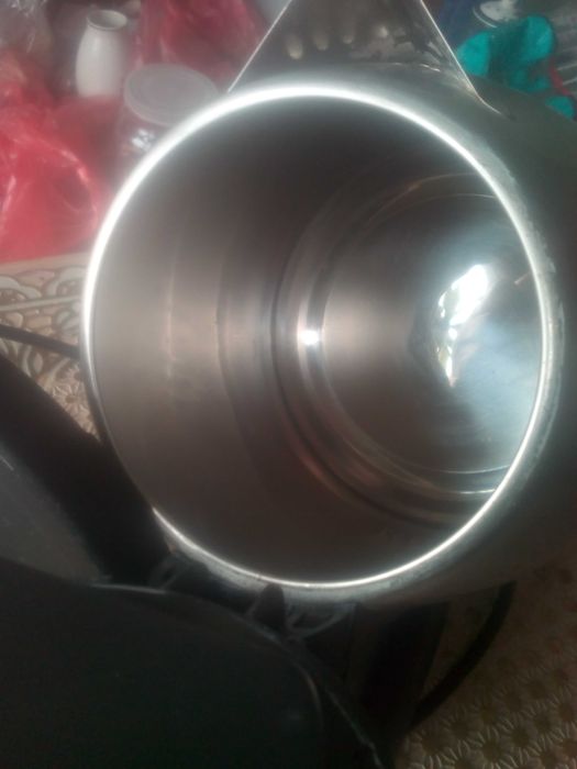 Предлагаю к продаже чайник электрический