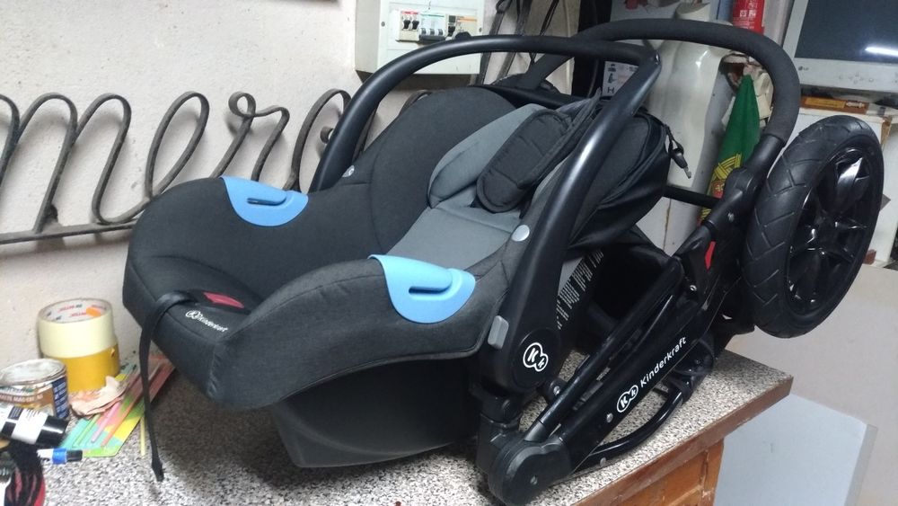 Carrinho de bebé Kinderkraft  Moov  3 em  1 com cadeira Auto ( Ovo )