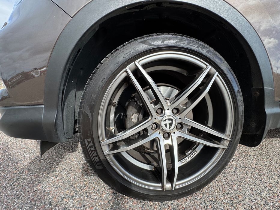 Felgi Tomason + opony Pirelli P Zero Letnie 4 szt.