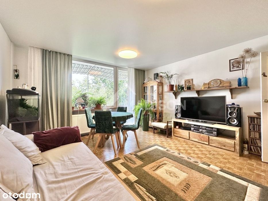 57 m | 3 pokoje z osobną kuchnią | balkon