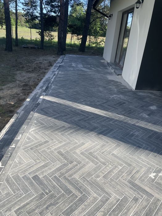Kompleksowe układanie kostki brukowej