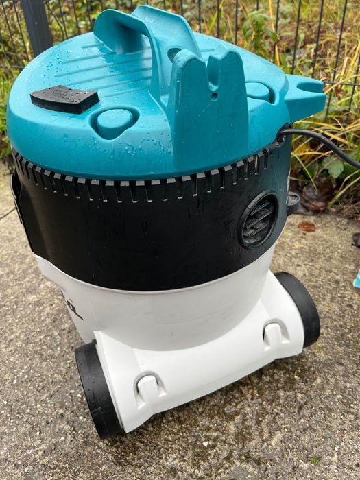 Odkurzacz Makita VC2000L