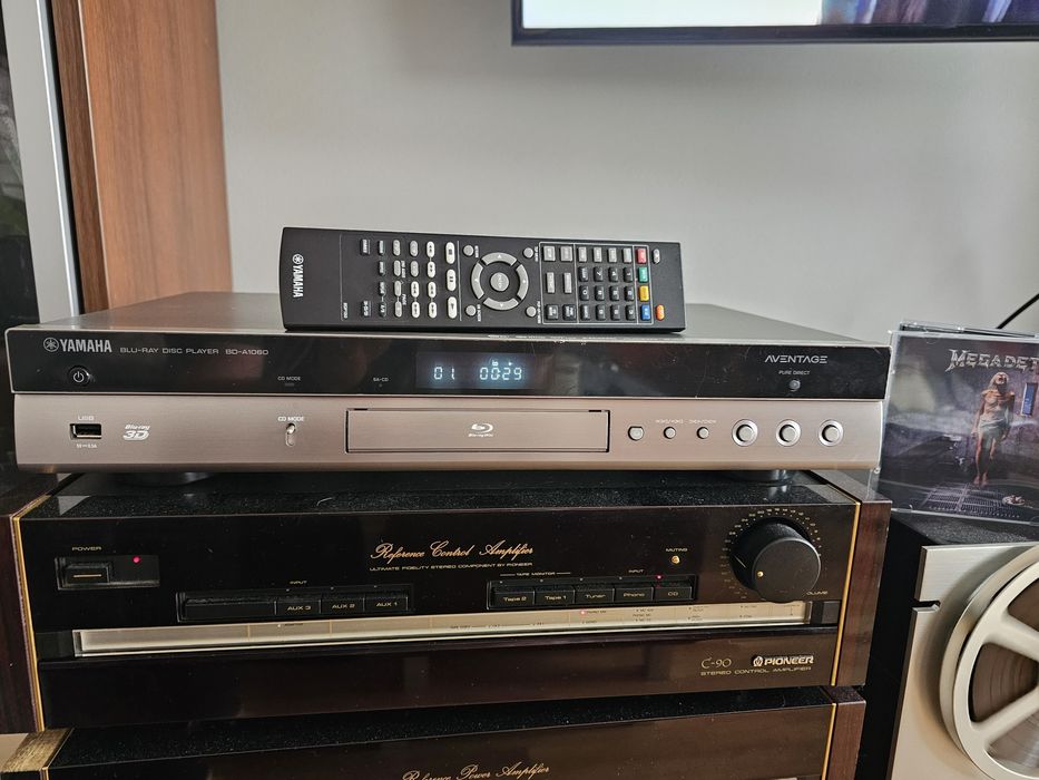 Yamaha AVENTAGE BD-A1060 – Hi-End Blu-ray / SACD / CD | Wyjścia XLR | Stan BDB + Pilot