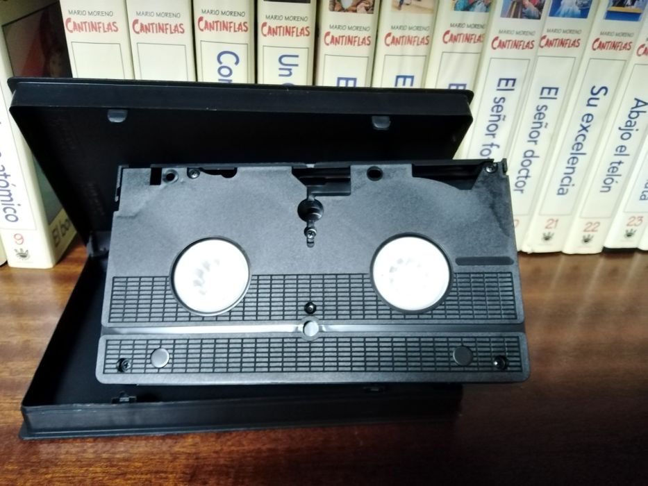 26 Cassetes de Vídeo VHS do Cantiflas