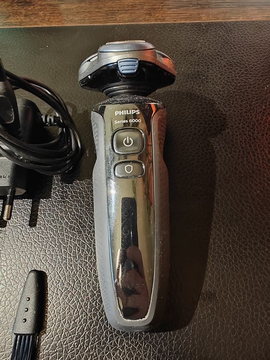 Golarka Philips Series 6000 stan bardzo dobry