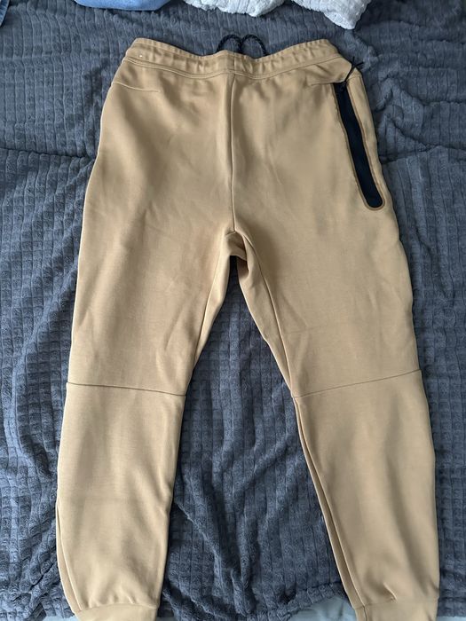 Штани , Nike Tech Fleece , майже в ідеальному стані , оригінал(бірка в фото) , розмір М