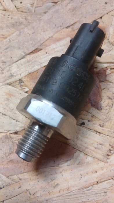 Датчик тиску палива в рейці Vivaro