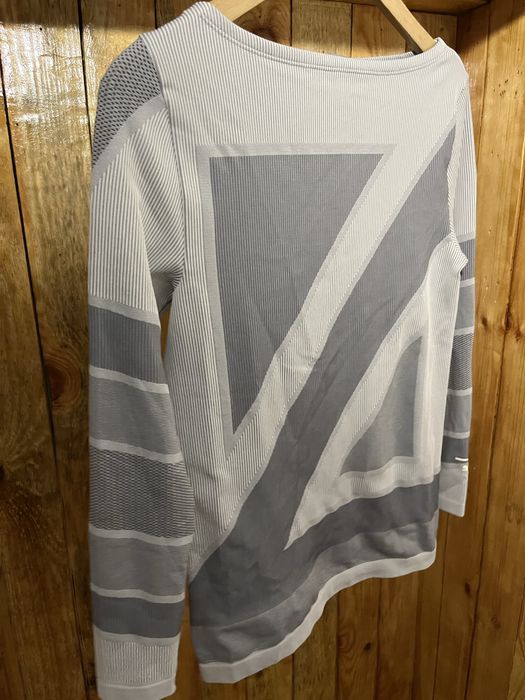 Компресійний жіночій топ Puma Evoknit