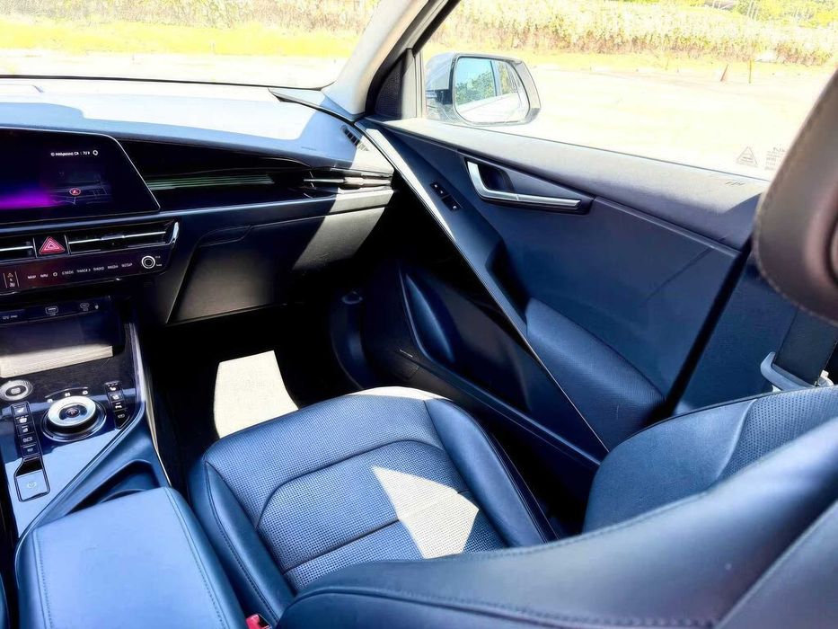 Kia Niro Ex      2023