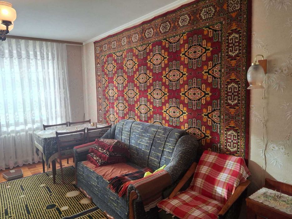 Продам 3-х кімнатну квартиру на вул.Винниченка 6830