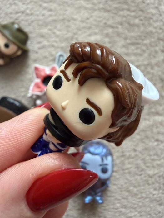 Колекційні фігурки Дивні дива ( Kinder joy)