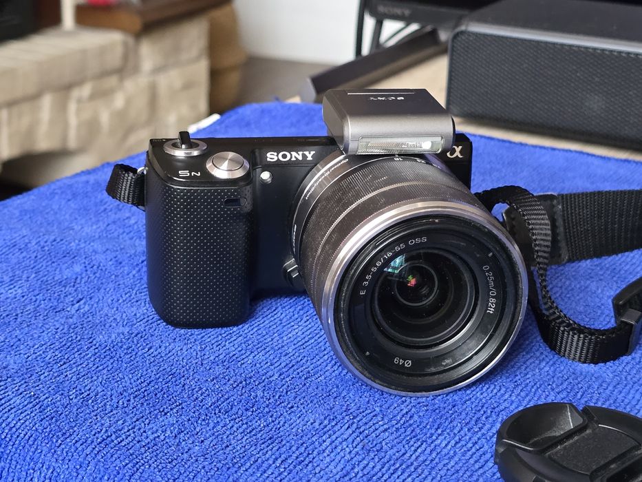 Беззеркальная камера Sony NEX 5N + 18-55