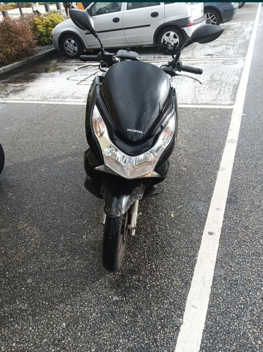 Vendo ou troco PCX 125