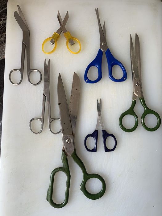 Ступа, лотки эмМедные ковши формы ножницы .щипцы, овощечтстки, лопатка